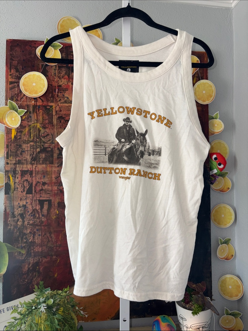 Yellowstone Dutton Ranch Graphic Tank - White with Gold Print Size L